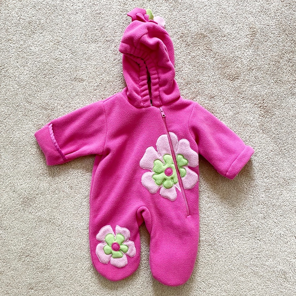 Pluot | Pink fleece & flower baby bunting suit